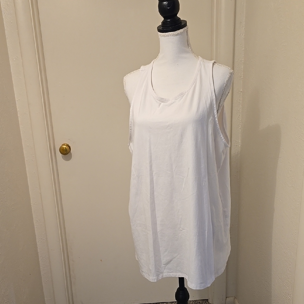 EUC TORRID Women's White Sleeveless Top SZ 5 OR 5X